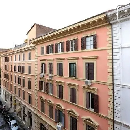 Castro Pretorio Sleeps 7 Wifi * Roma