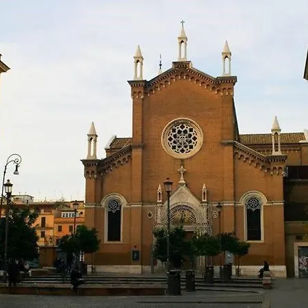 Castro Pretorio Sleeps 7 Wifi Appartamento *